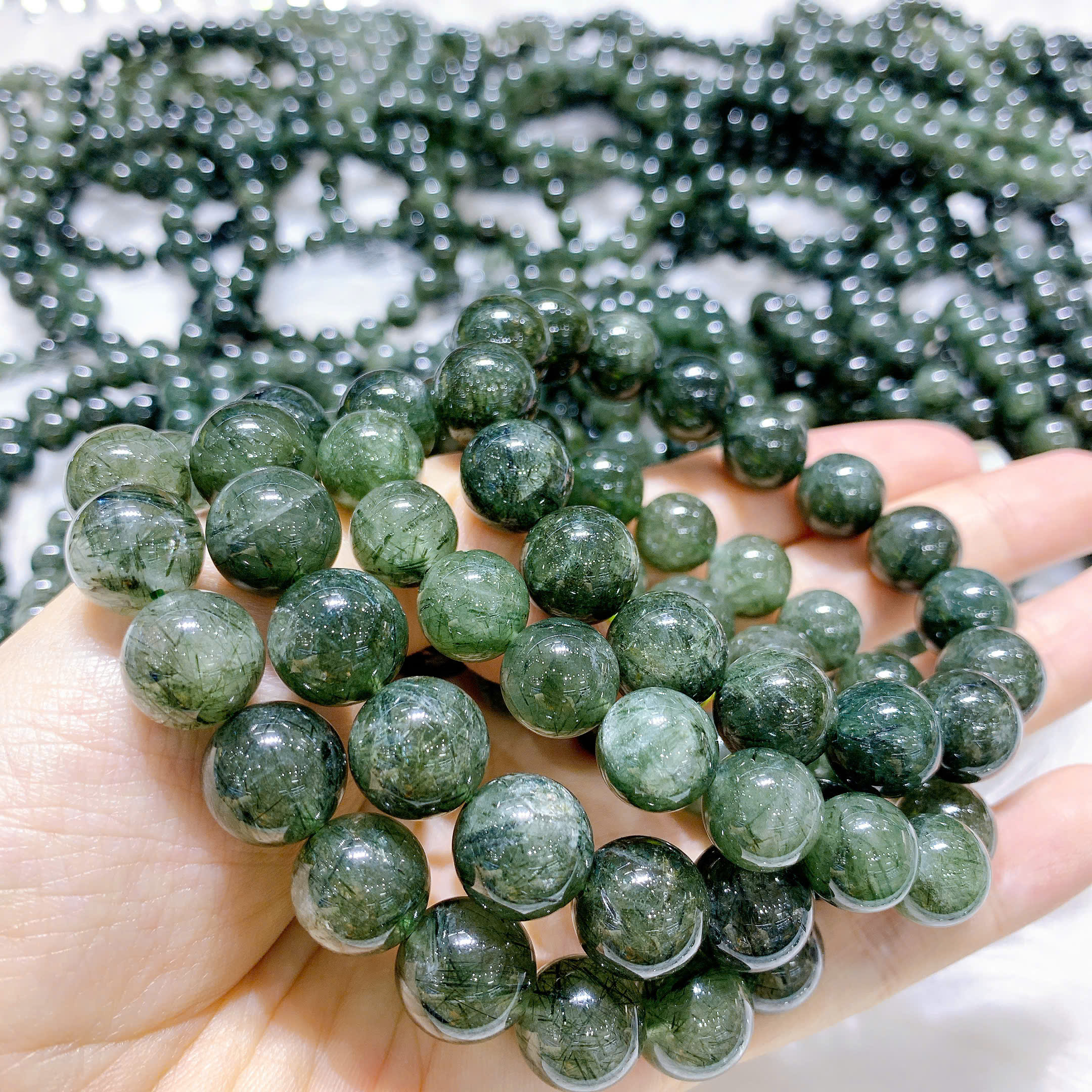 Vòng chuỗi tay thạch anh tóc xanh